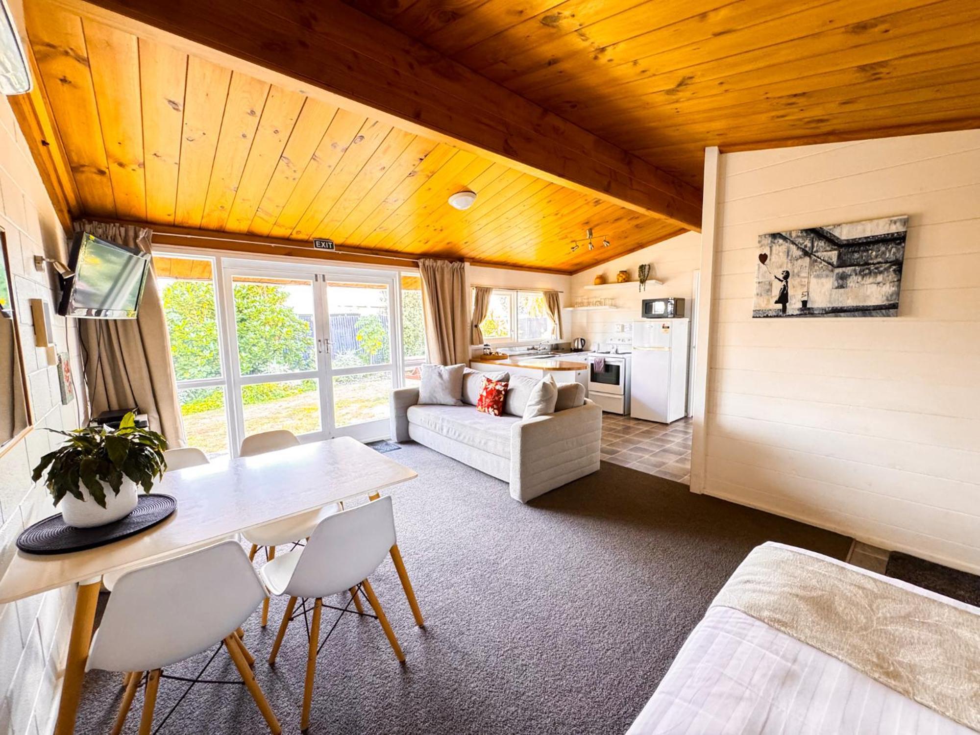 Waikanae Beach Motel Gisborne Kültér fotó